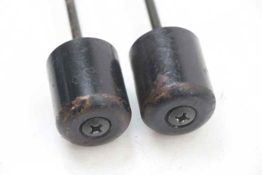 photo de EMBOUT DE GUIDON SUZUKI GZ MARAUDER 125 (1998 - 2004)