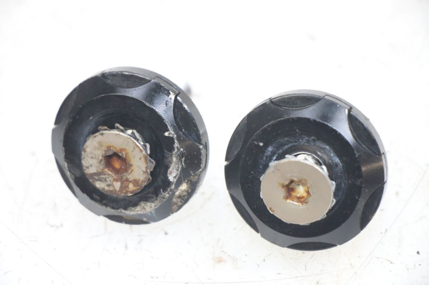 photo de EMBOUT DE GUIDON HONDA CA REBEL 125 (1995 - 2001)