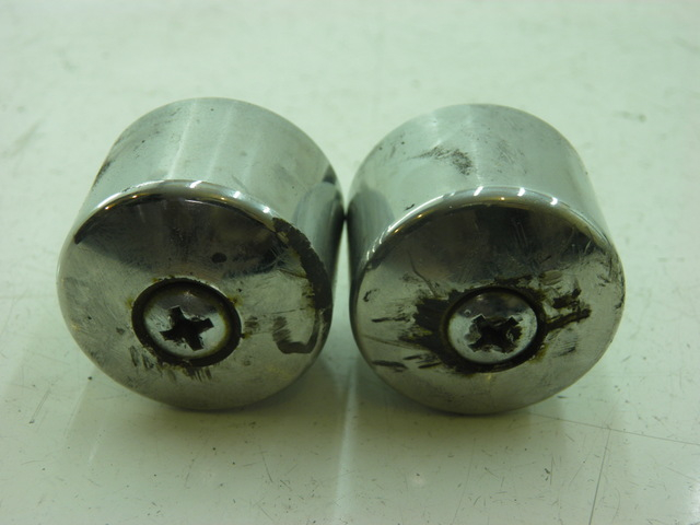 photo de EMBOUT DE GUIDON HONDA FES S-WING SWING 125 (2007 - 2015)