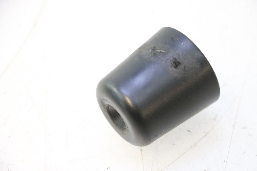 photo de EMBOUT DE GUIDON PIAGGIO MP3 HPE 530 (2022 - 2026) - Zoom état d’usage