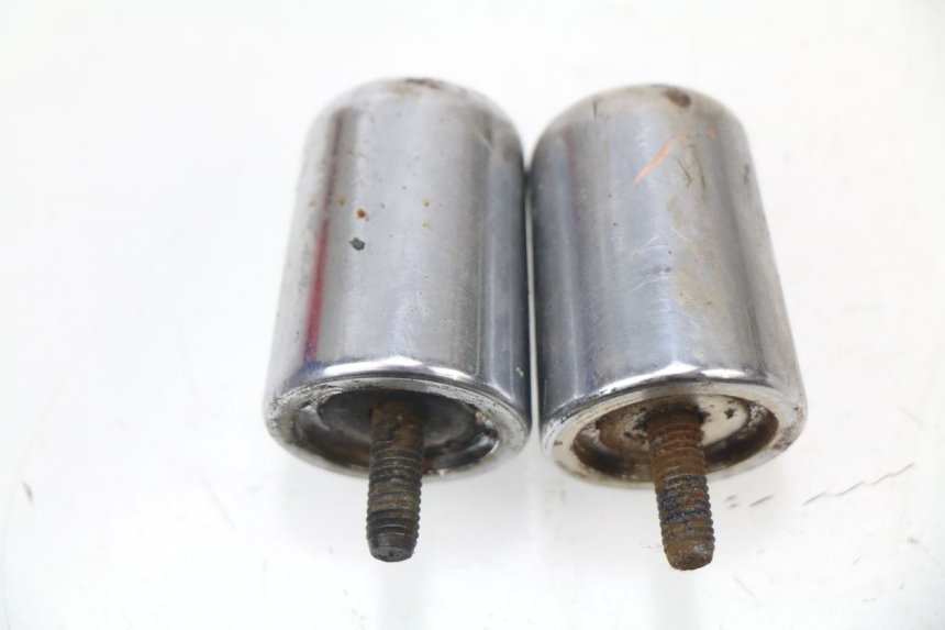 photo de EMBOUT DE GUIDON PIAGGIO NRG 50 (2004 - 2017) - Détail de la pièce