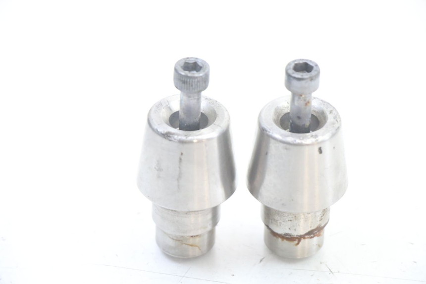 photo de EMBOUT DE GUIDON PEUGEOT CITYSTAR 125 (2011 - 2017)