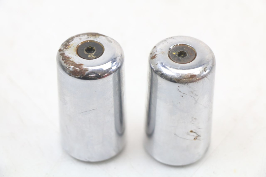 photo de EMBOUT DE GUIDON PIAGGIO LIBERTY 4T 50 (2004 - 2008)