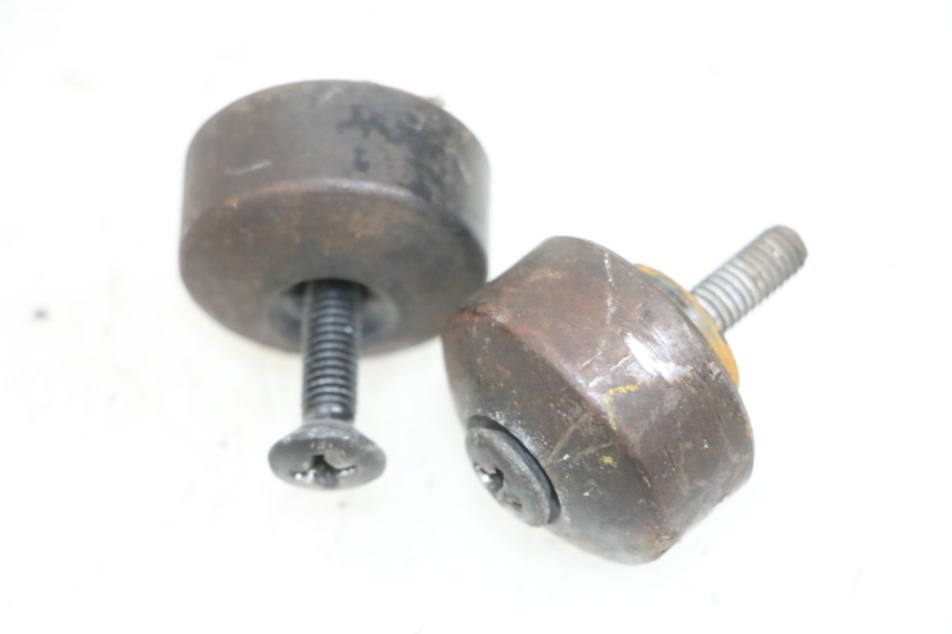 photo de EMBOUT DE GUIDON DAELIM S1 125 (2007 - 2016) - Zoom état d’usage