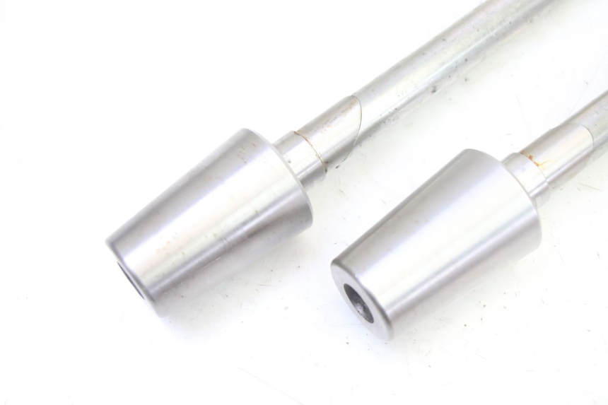 photo de EMBOUT DE GUIDON PEUGEOT SATELIS 250 (2006 - 2012) - Détail de la pièce