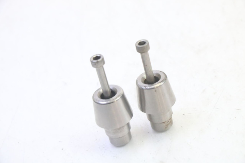 photo de EMBOUT DE GUIDON PEUGEOT SATELIS 125 (2006 - 2009)