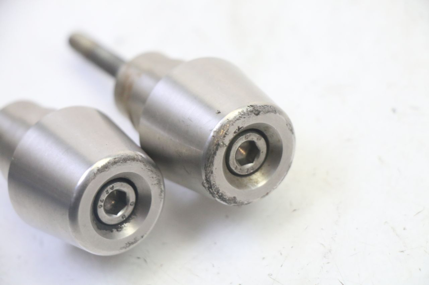 photo de EMBOUT DE GUIDON PEUGEOT SATELIS 125 (2006 - 2009)