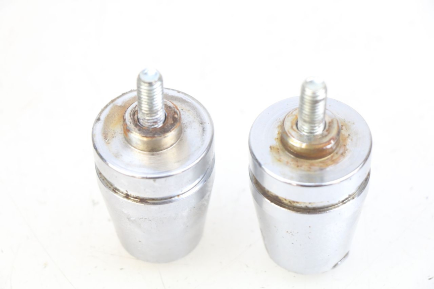 photo de EMBOUT DE GUIDON DAELIM VJ ROADWIN FI 125 (2008 - 2017)