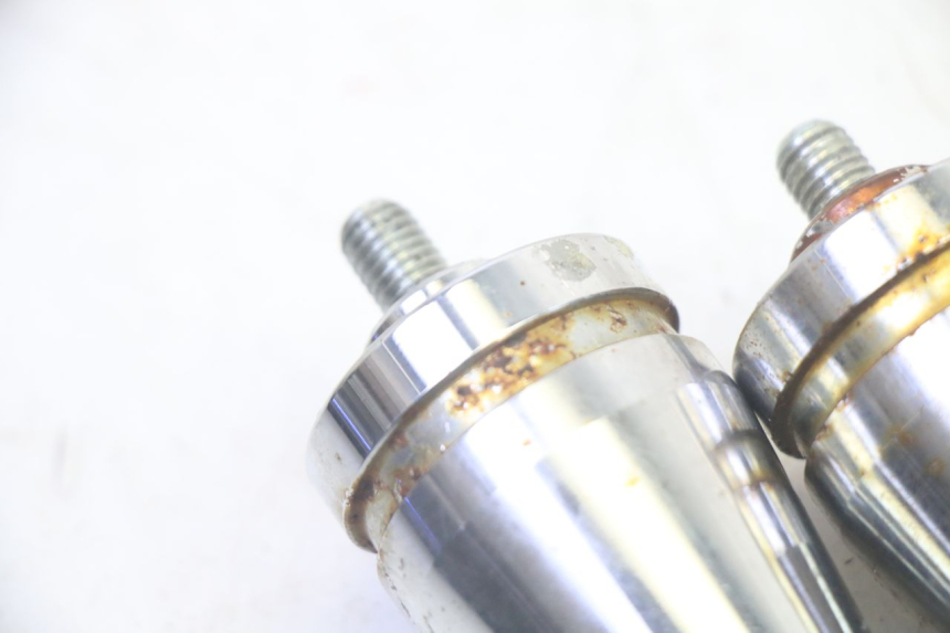 photo de EMBOUT DE GUIDON DAELIM VJ ROADWIN FI 125 (2008 - 2017) - Autre angle de vue