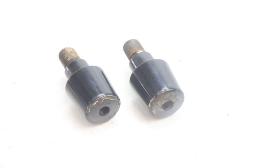photo de EMBOUT DE GUIDON YAMAHA XMAX X-MAX 125 (2006 - 2009) - Zoom état d’usage