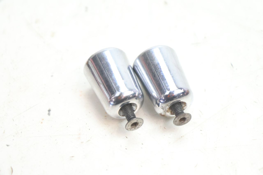 photo de EMBOUT DE GUIDON PIAGGIO X8 STREET 125 (2006 - 2007) - Autre angle de vue
