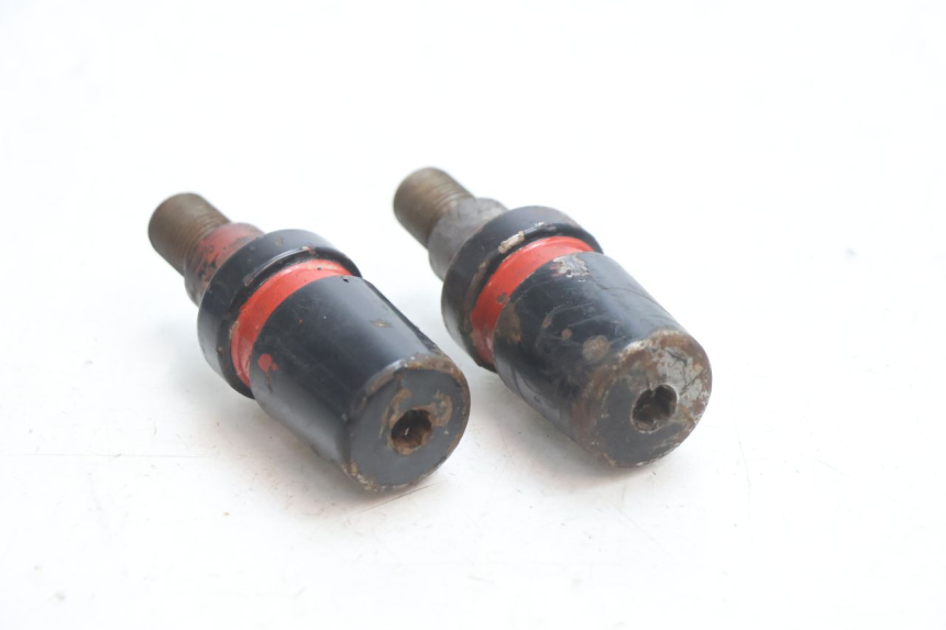 photo de EMBOUT DE GUIDON YAMAHA YZF R GENESIS 750 (1993 - 1998) - Vue principale