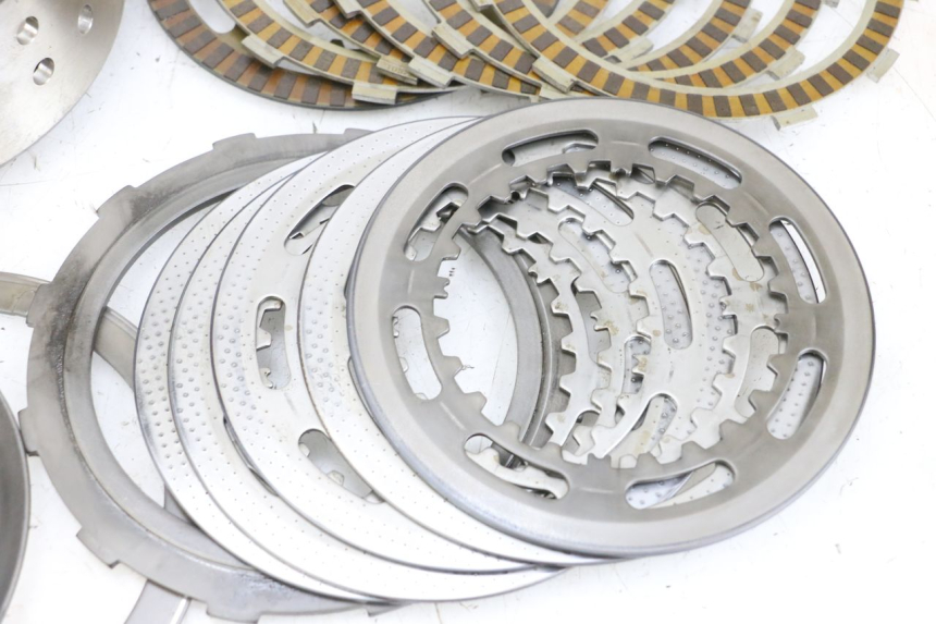 photo de EMBRAYAGE SUZUKI BURGMAN 650 (2013 - 2020)