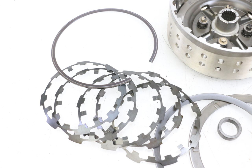 photo de EMBRAYAGE SUZUKI BURGMAN 650 (2013 - 2020)