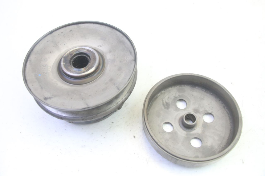 photo de EMBRAYAGE SUZUKI BURGMAN 125 (2007 - 2014) - Gros plan technique