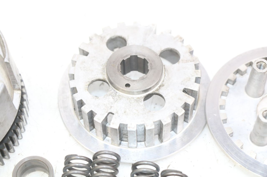 photo de EMBRAYAGE HONDA CM 125 (1983 - 2003)