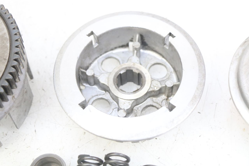 photo de EMBRAYAGE HONDA CM 125 (1983 - 2003)