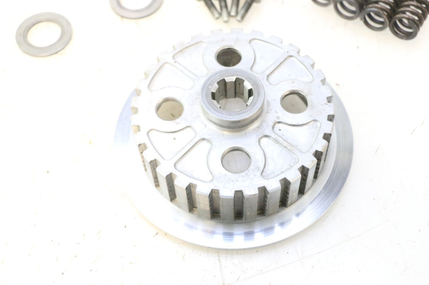 photo de EMBRAYAGE SUZUKI DR S 600 (1985 - 1989) - Photo complémentaire