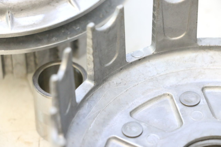 photo de EMBRAYAGE SUZUKI DR S 600 (1985 - 1989) - Autre angle de vue
