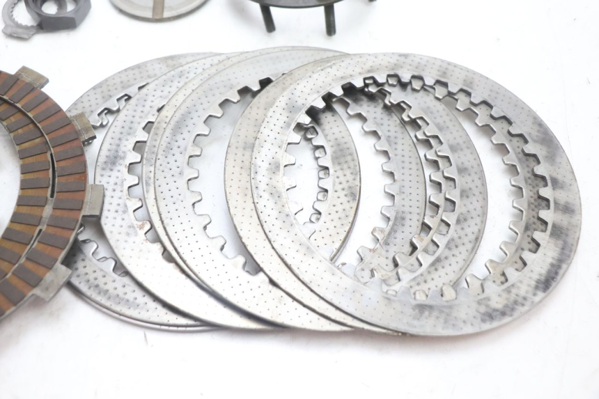 photo de EMBRAYAGE YAMAHA FJR 1300 (2001 - 2005) - État de surface