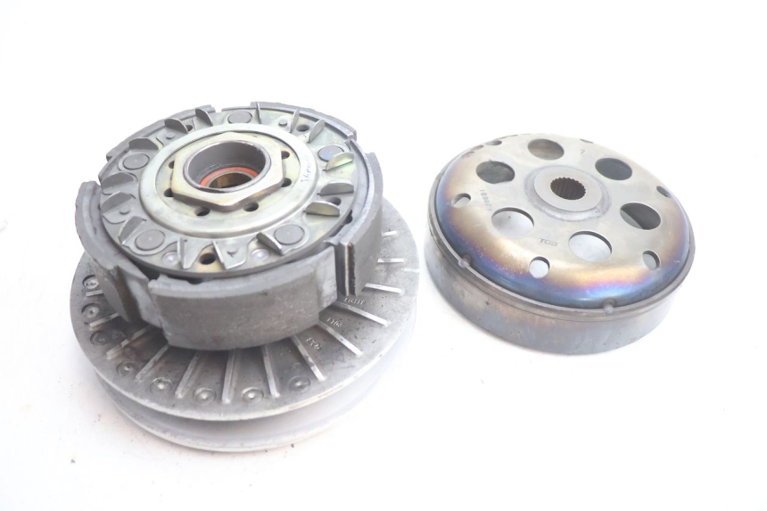photo de EMBRAYAGE GILERA GP 800 (2007 - 2013) - Autre angle de vue