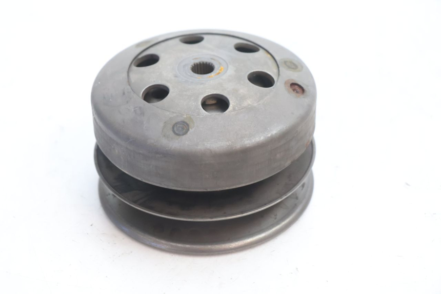 photo de EMBRAYAGE PEUGEOT KISBEE 2T 50 (2010 - 2017) - Gros plan technique
