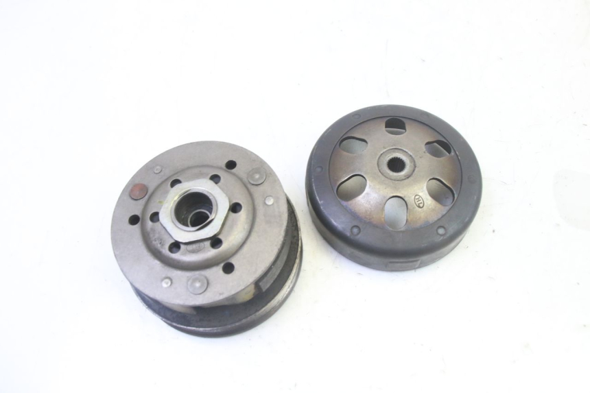 photo de EMBRAYAGE PEUGEOT KISBEE 4T 50 (2018 - 2022)