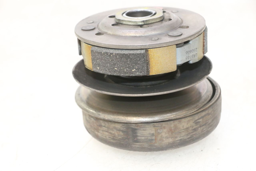 photo de EMBRAYAGE PEUGEOT KISBEE 4T 50 (2023 - 2026) - Points de fixation