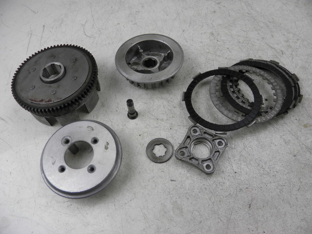 photo de EMBRAYAGE KYMCO QUANNON 125 (2007 - 2014) - Gros plan technique