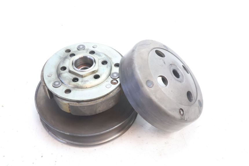 photo de EMBRAYAGE PIAGGIO LIBERTY IGET 4T 50 (2021 - 2025) - Détail de la pièce