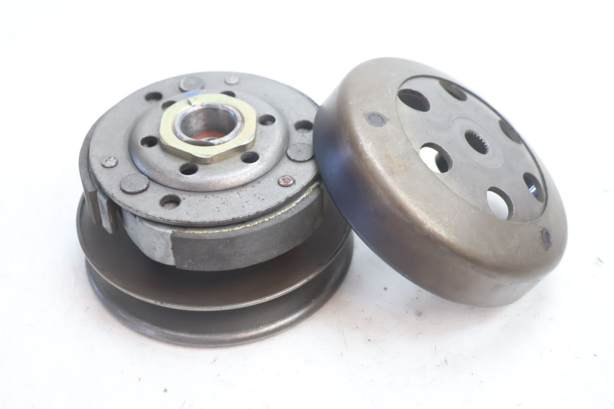 photo de EMBRAYAGE PEUGEOT LUDIX ONE 14P 50 (2004 - 2013) - Détail de la pièce