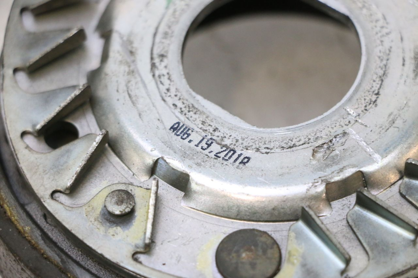 photo de EMBRAYAGE PIAGGIO MP3 RL 250 (2006 - 2010) - État de surface