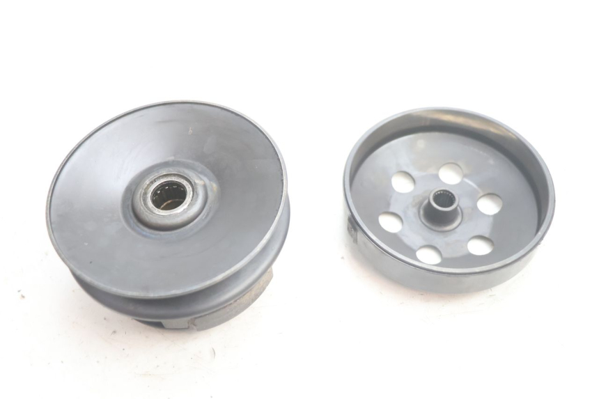 photo de EMBRAYAGE JM MOTORS R-MAX TECH 50 (2024 - 2026) - État de surface
