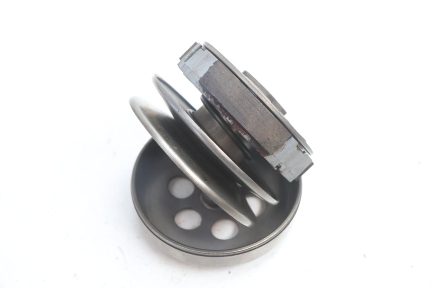 photo de EMBRAYAGE KEEWAY RY6 2T 50 (2011 - 2019) - Gros plan technique