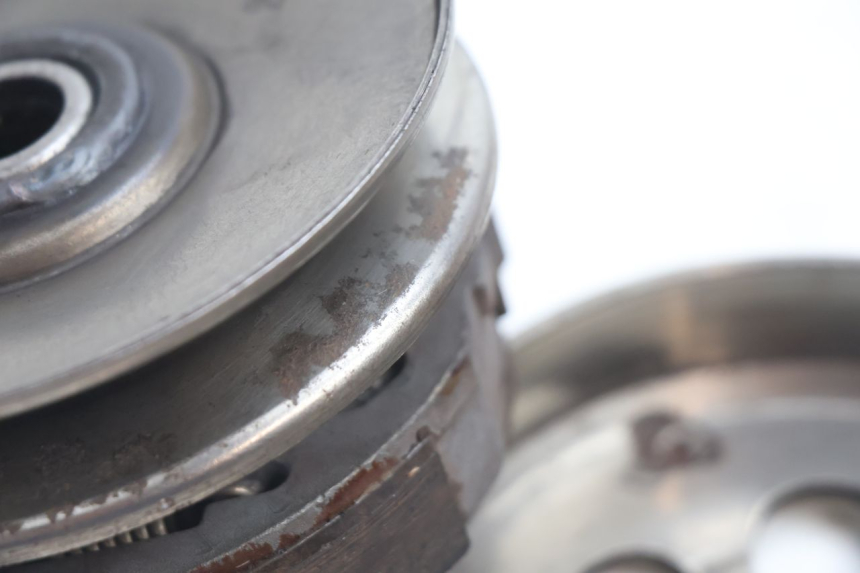 photo de EMBRAYAGE KEEWAY RY6 2T 50 (2011 - 2019) - État de surface
