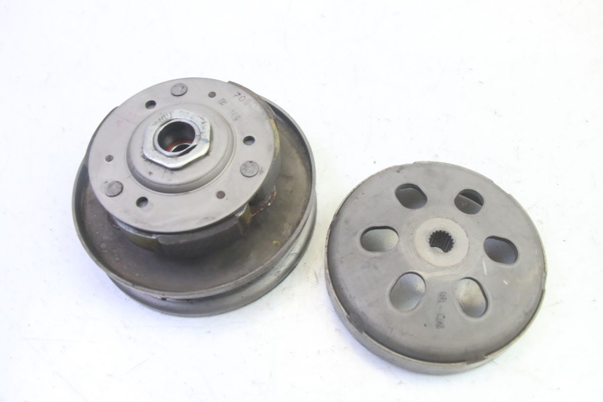 photo de EMBRAYAGE DAELIM S1 125 (2007 - 2016) - Gros plan technique