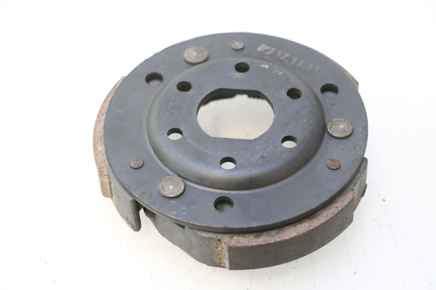 photo de EMBRAYAGE JM MOTORS SANTANA 50 (2014 - 2023) - Gros plan technique
