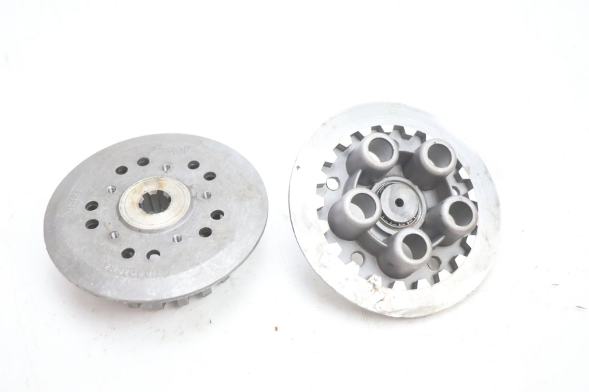 photo de EMBRAYAGE DERBI SENDA 50 (2003 - 2005) - Points de fixation