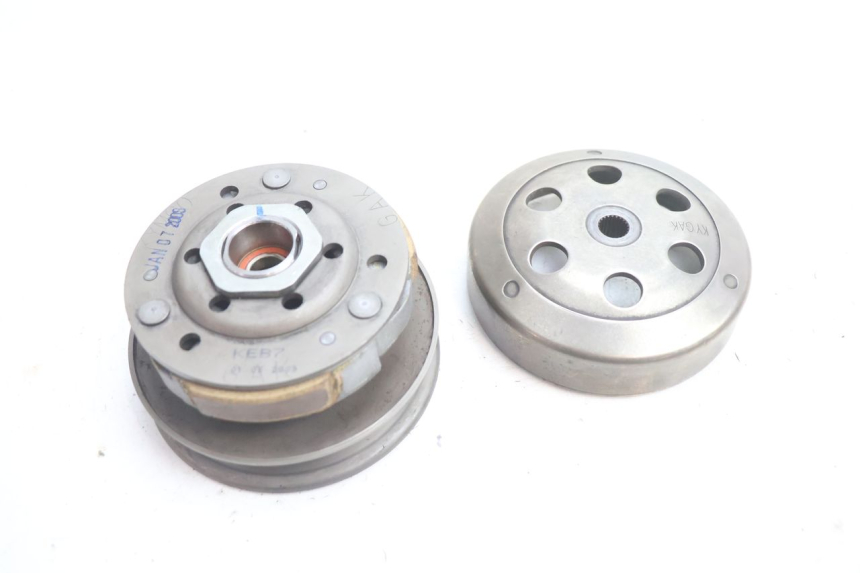 photo de EMBRAYAGE KYMCO SUPER 8 2T 50 (2007 - 2013) - Autre angle de vue