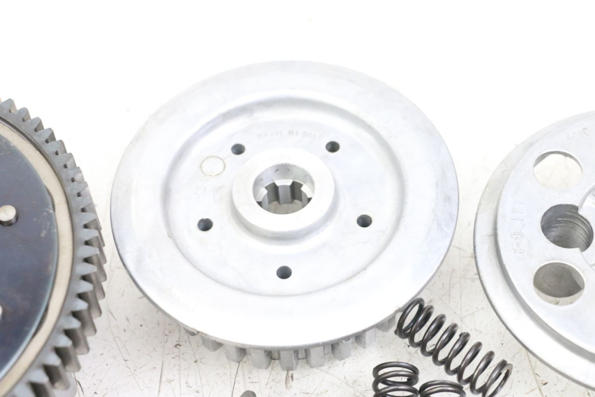 photo de EMBRAYAGE SUZUKI GSX E 250 (1982 - 1983)