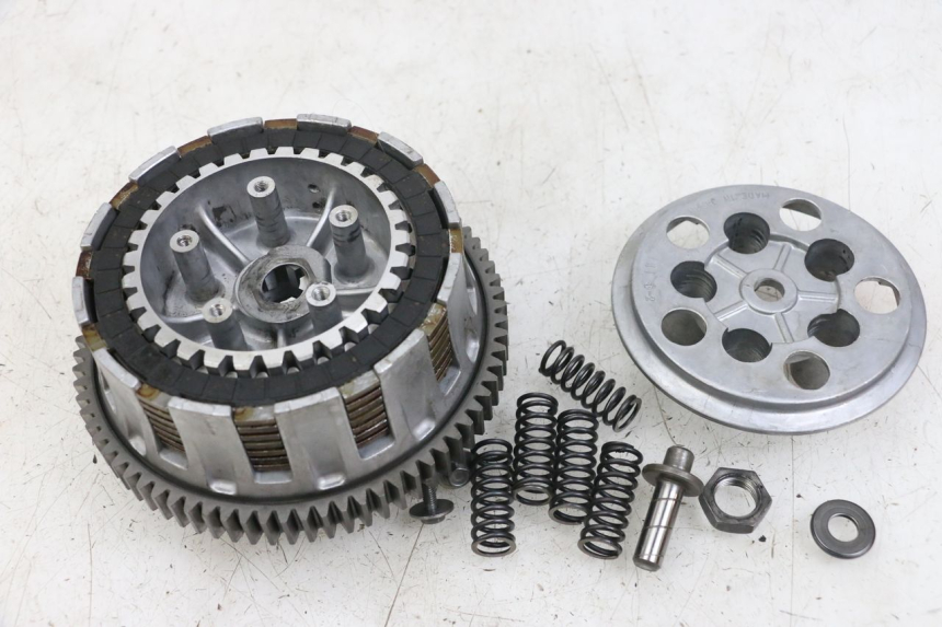 photo de EMBRAYAGE SUZUKI GSX E 250 (1982 - 1983)