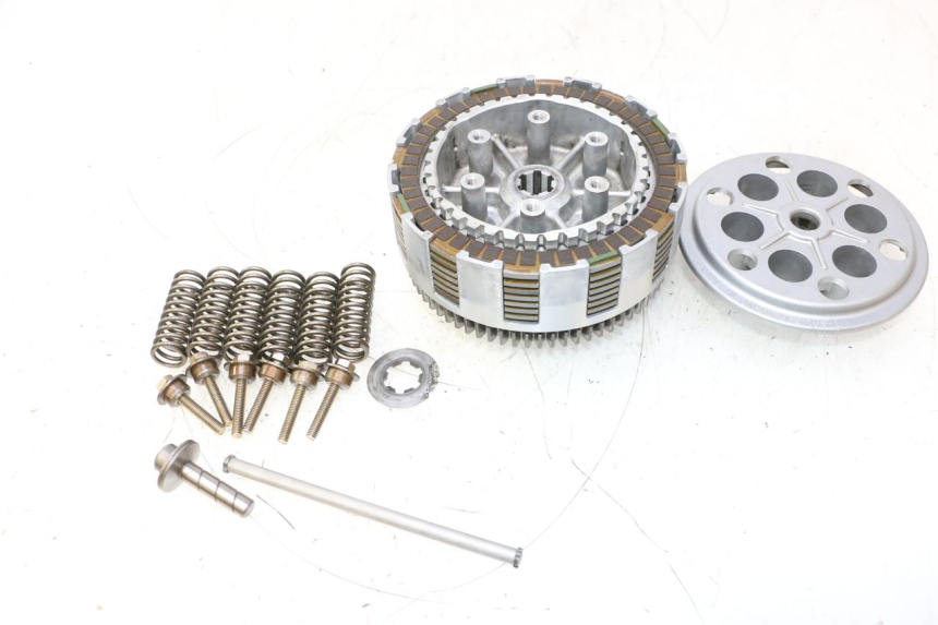 photo de EMBRAYAGE SUZUKI SV S 650 (1999 - 2002) - Autre angle de vue
