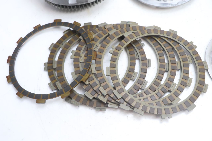 photo de EMBRAYAGE SUZUKI SV S 650 (2003 - 2009) - Points de fixation