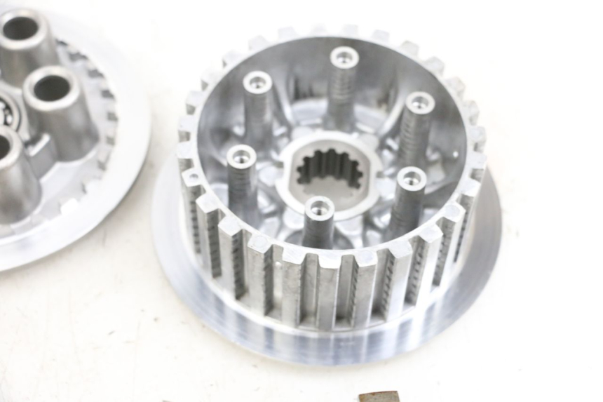 photo de EMBRAYAGE YAMAHA TDM ABS 900 (2002 - 2014) - Aperçu profil