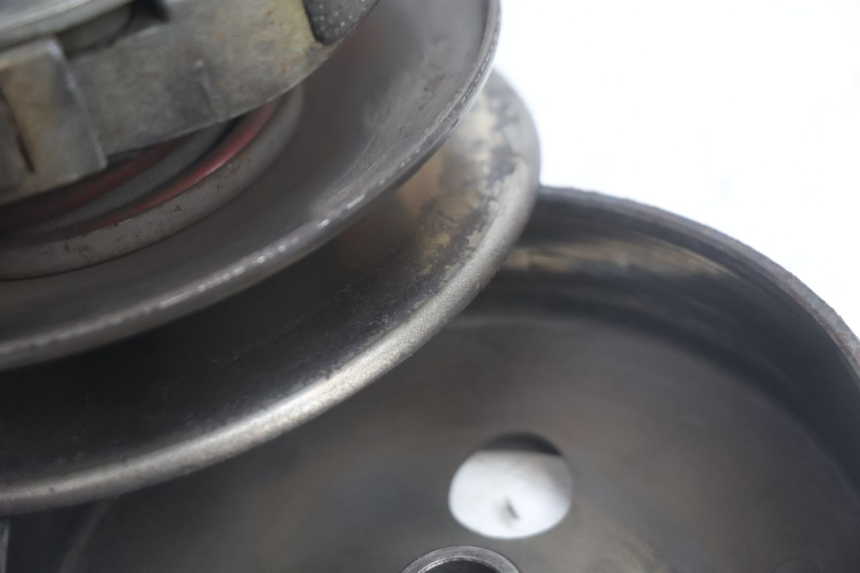 photo de EMBRAYAGE PEUGEOT TREKKER 50 (1995 - 2004) - Zoom état d’usage