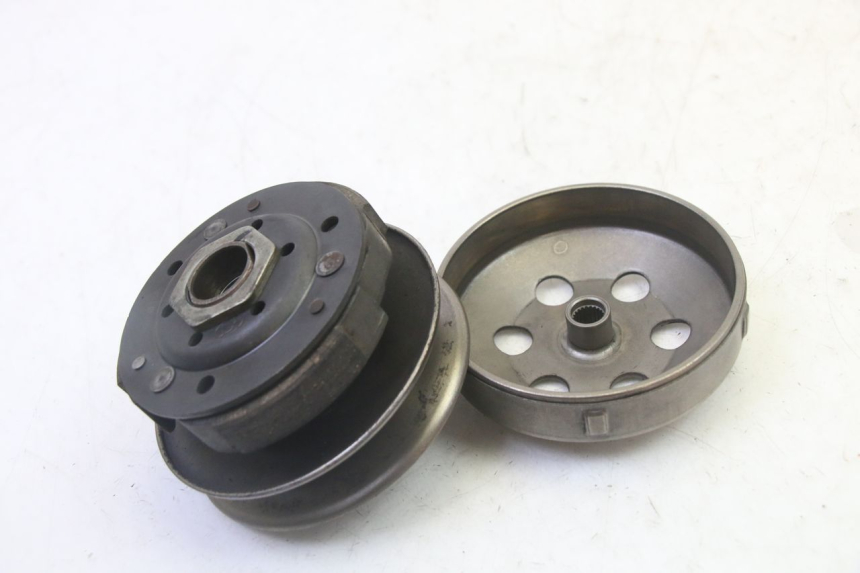 photo de EMBRAYAGE GTS VICI 4T 50 (2020 - 2025)