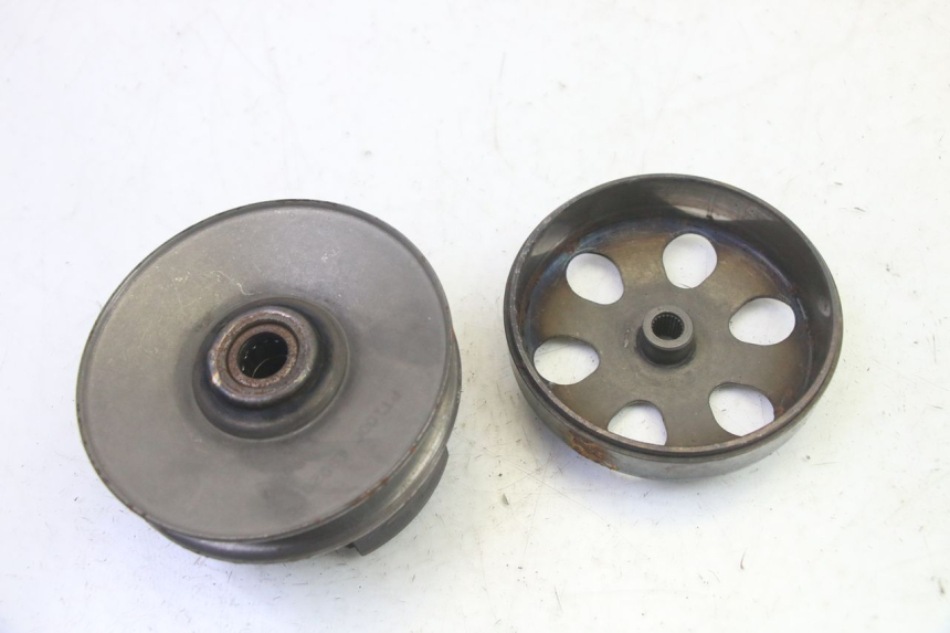 photo de EMBRAYAGE PEUGEOT VIVACITY 100 (1999 - 2008) - Gros plan technique