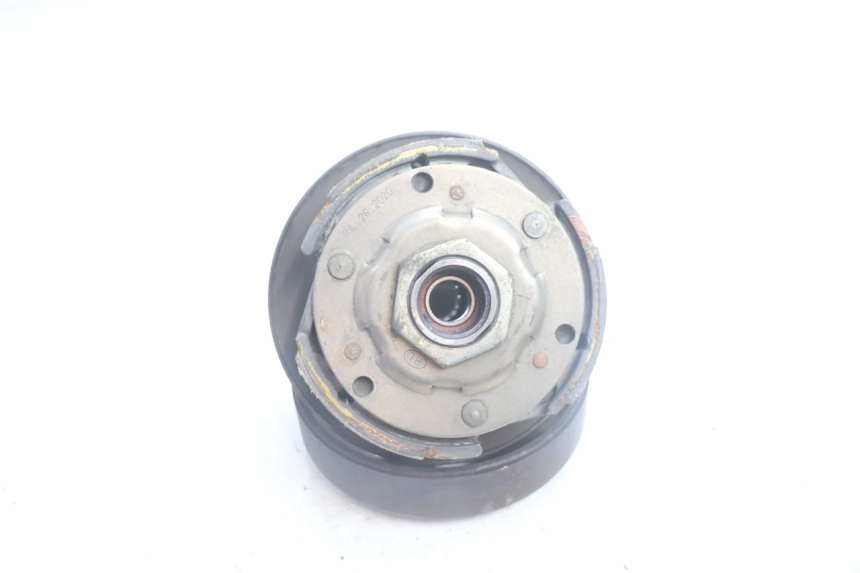 photo de EMBRAYAGE YAMAHA X-MAX XMAX 125 (2010 - 2013) - Autre angle de vue