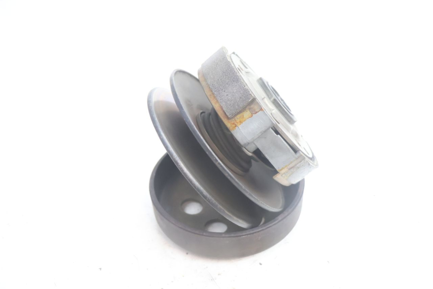 photo de EMBRAYAGE YAMAHA X-MAX XMAX 125 (2010 - 2013) - Gros plan technique