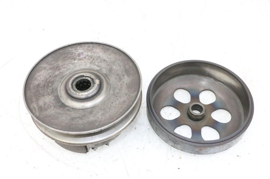 photo de EMBRAYAGE PIAGGIO X8 125 (2004 - 2007) - Autre angle de vue